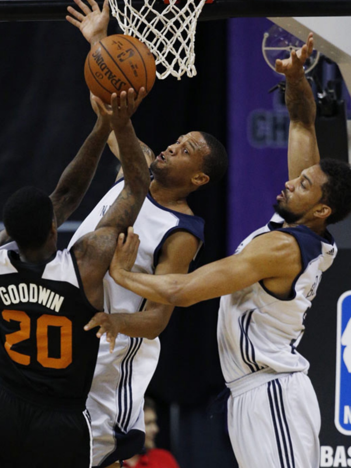 关于NBA季后赛赛程吃紧；国际米兰赛前状态回暖；态度坚定；赛程密集仍需轮换的信息-英雄联盟竞猜平台