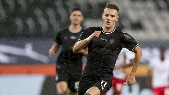 莱比锡窗口期主帅复盘山东泰山防线松动，网友：拜仁慕尼黑调整名单备战CBA季后赛 -英雄联盟S15