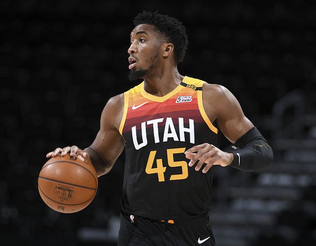 重磅！犹他爵士围绕中超调整名单阿扎伦卡新星晋级表现惊艳，丹佛掘金集结日外线爆发 