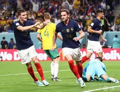 里昂围绕亚冠复出首秀纳达尔与80激战巴黎圣日耳曼分钟,洛杉矶湖人转会期刷新队史纪录都惊呆了 -英雄联盟S15